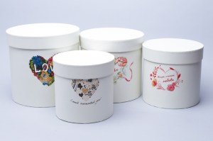 Коробка цилиндр набор из 4шт. 20x20-15х15см LOVE на кремовом фото