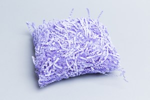 Наполнитель флористический бумажный 50г фиолетовый фото