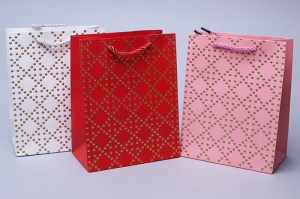 Сумочка подарочная с тиснением (26x32х12см) L48 фото